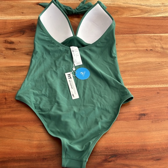 Cupshe New Halter One Piece Bathing Suit size medium - Picture 2 of 7